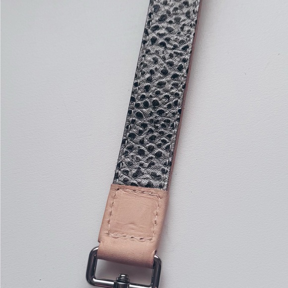 Hard to Find Consuela Black and Tan Wristlet Strap - Picture 1 of 2